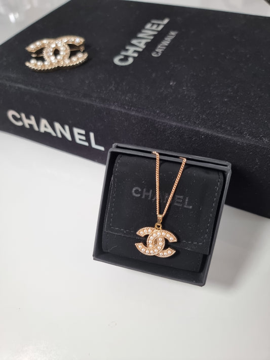 ‘The Richmond’ CC logo Gold Necklace