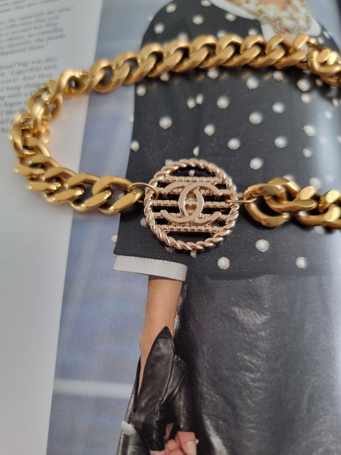 ‘Beauchamp Place’ CC Logo Gold Chunky Necklace