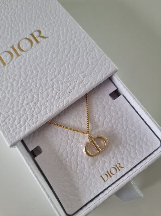 ‘The Kensington’ Gold CD Pendant Necklace