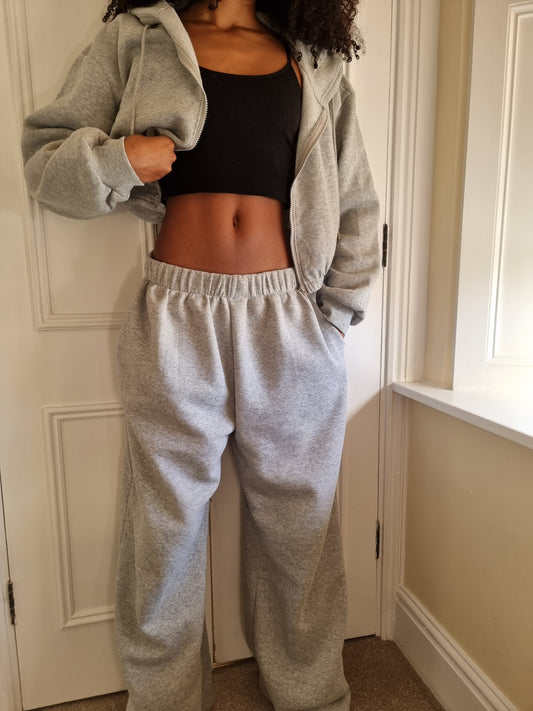 Matching wide leg & cropped jacket set in Solid Grey
